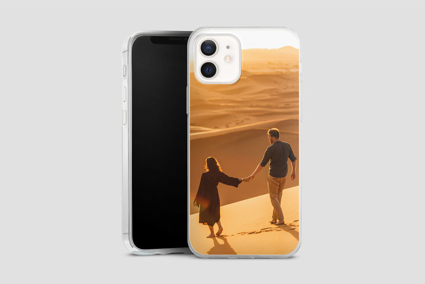 Cover iPhone personalizzata con foto di una coppia nel deserto